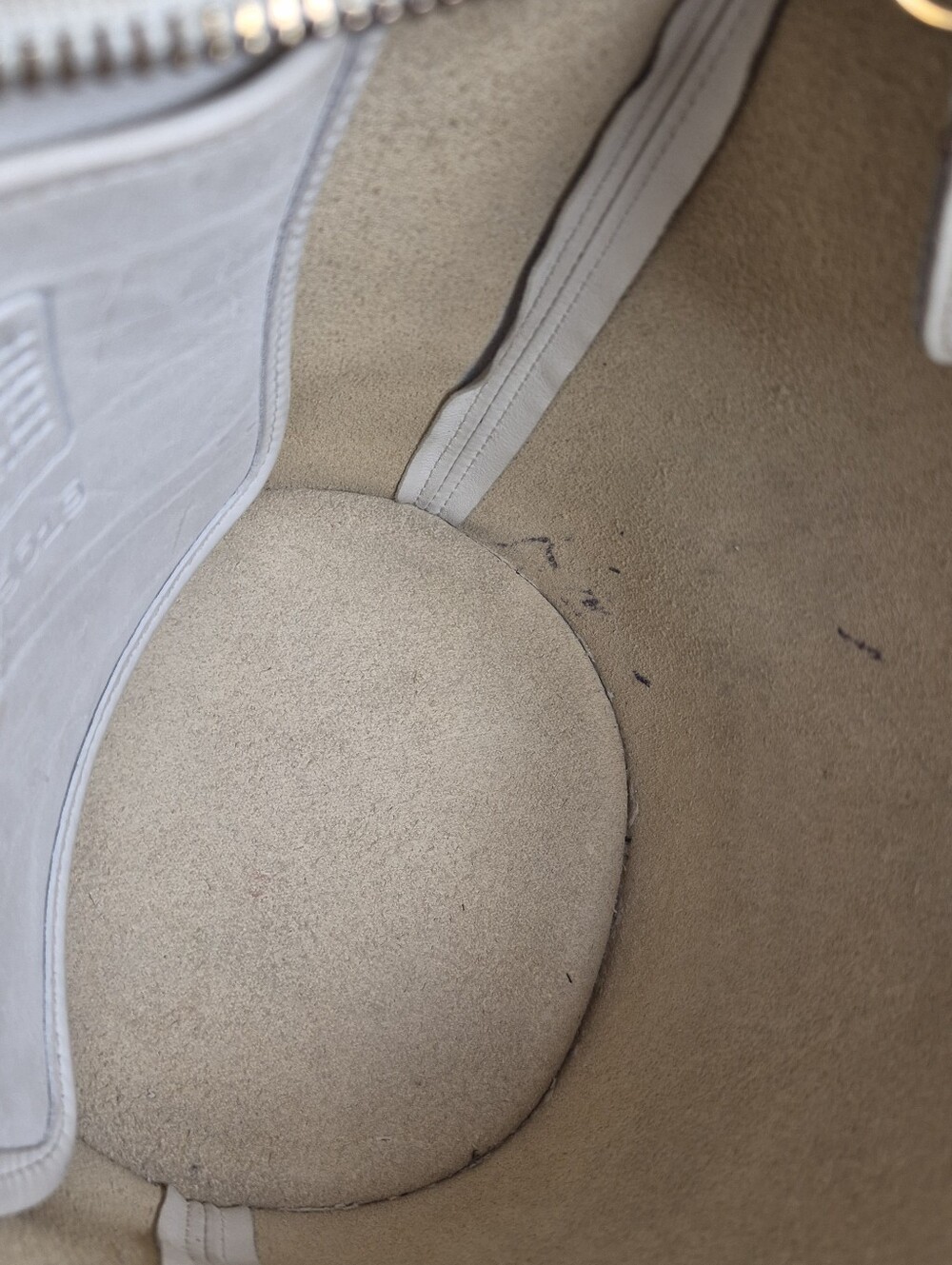 Vintage Coach White Maggie Duffle #9019 - Picture 12 of 16